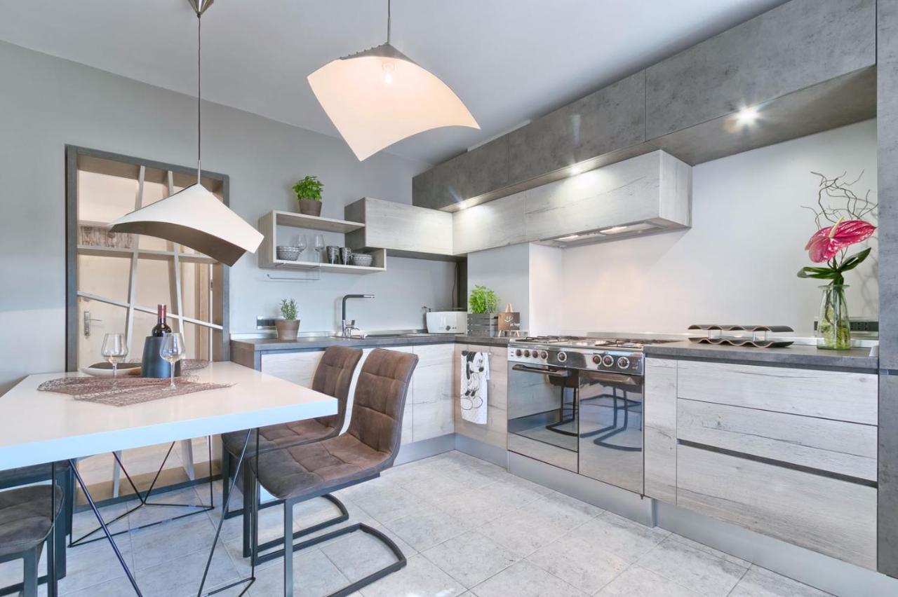 Modern Oasis Apartment PUY Exterior foto